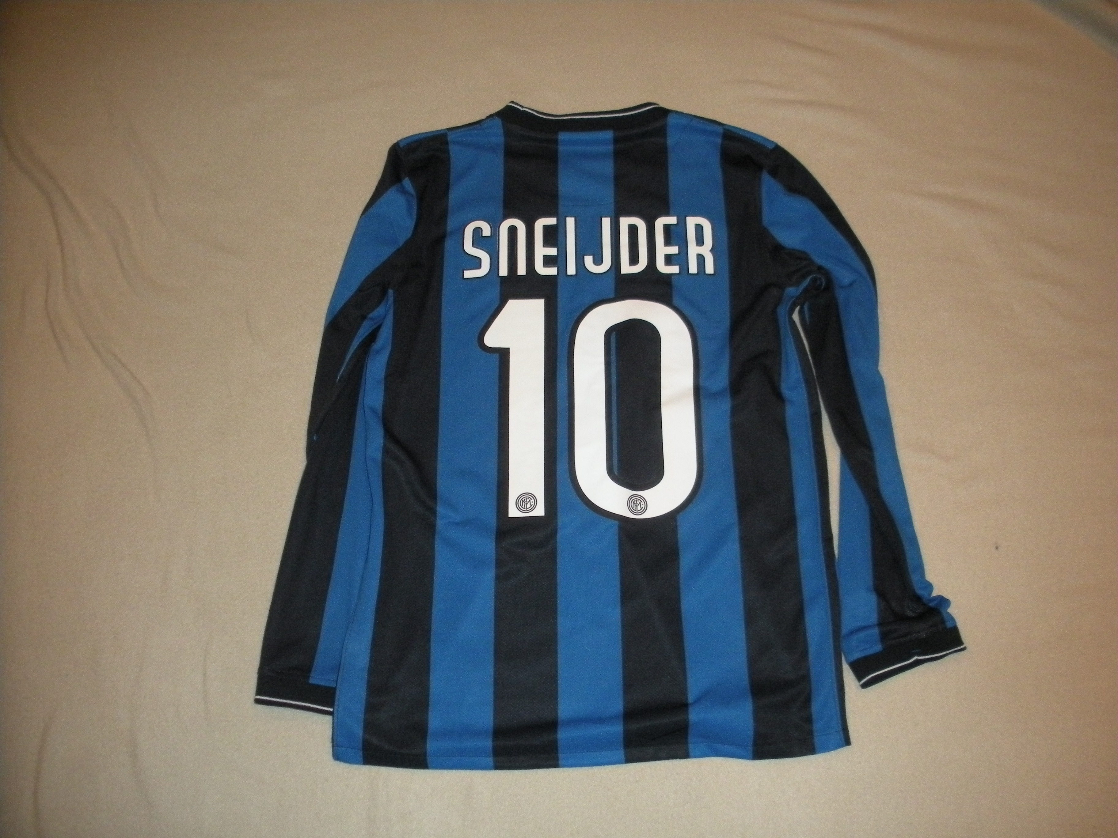 wesley sneijder inter milan jersey
